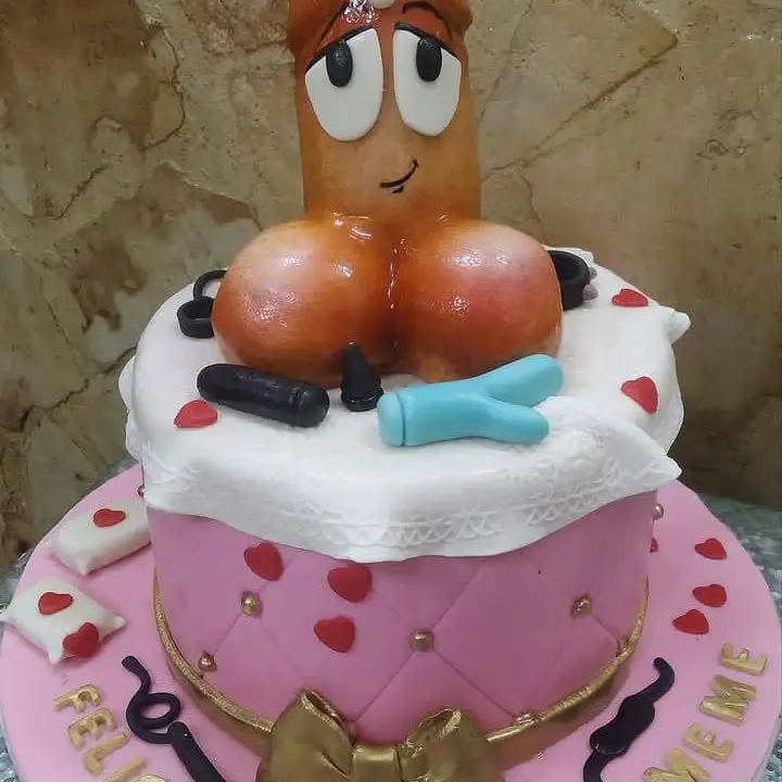 Cake sexual de fondan y buttecream's photo #2