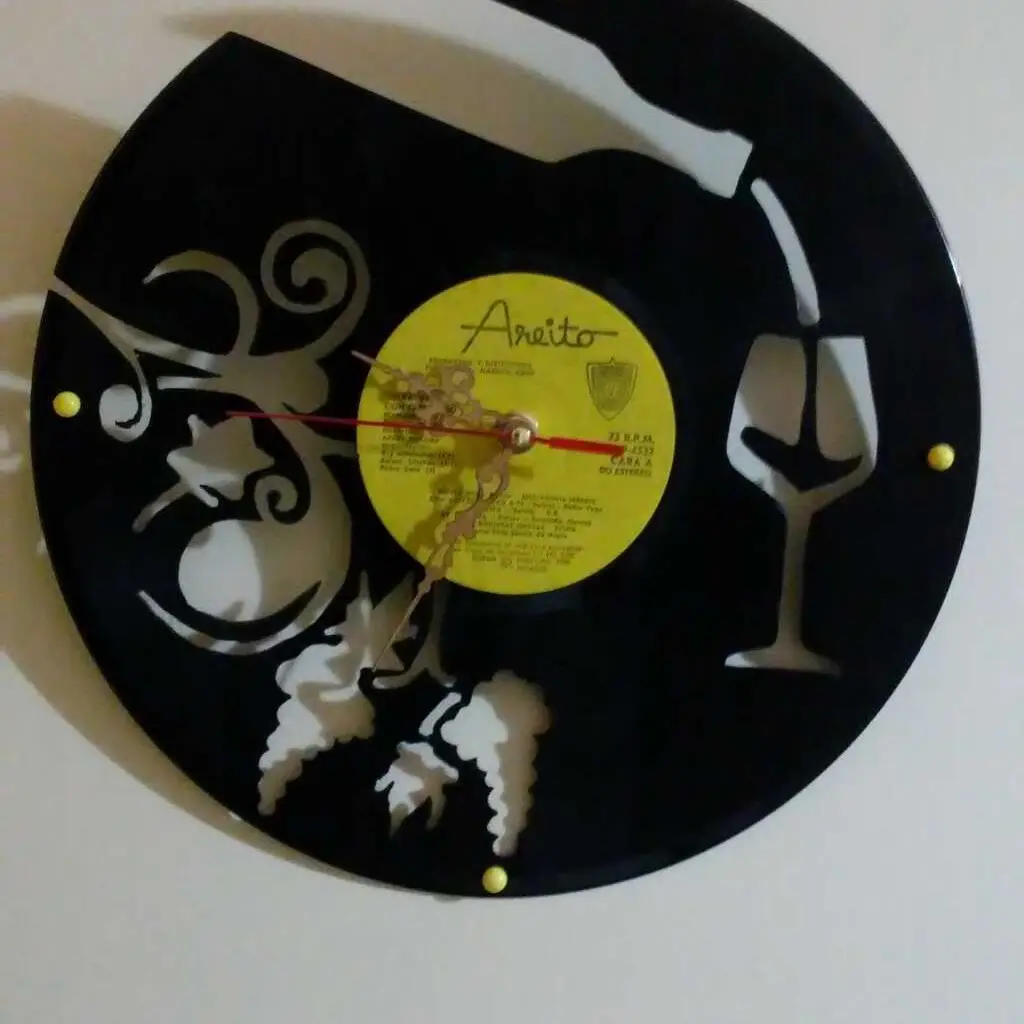 Reloje de pared y Fuente de Agua — imagen 1